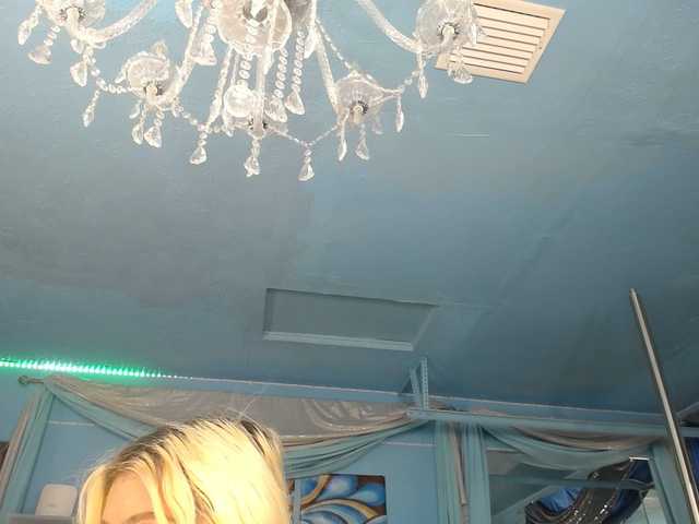 adrianna_fox online
