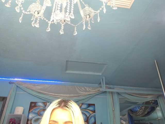 adrianna_fox