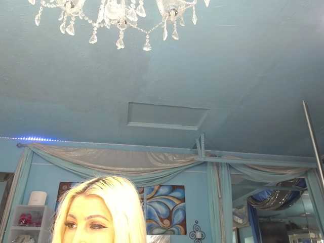 adrianna_fox