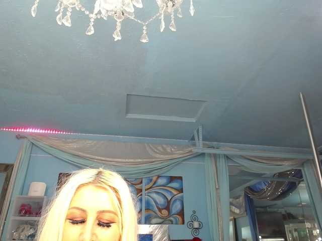 adrianna_fox