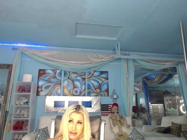 adrianna_fox
