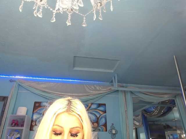 adrianna_fox