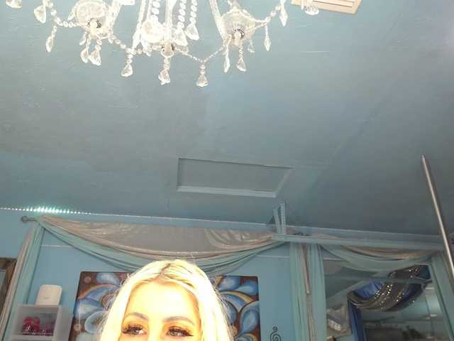 adrianna_fox