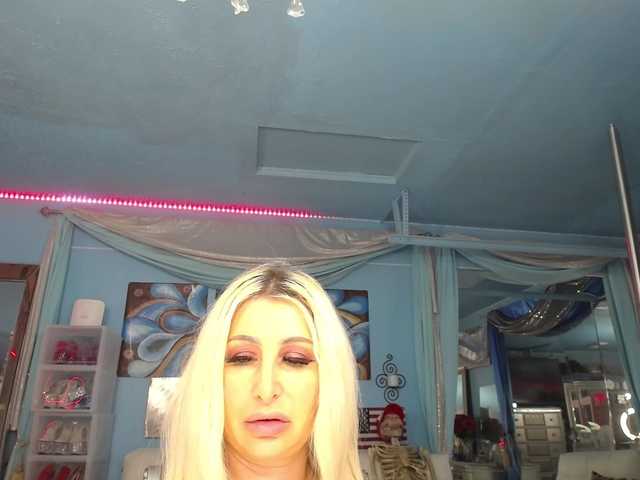 Adrianna_fox