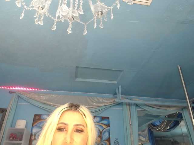 adrianna_fox