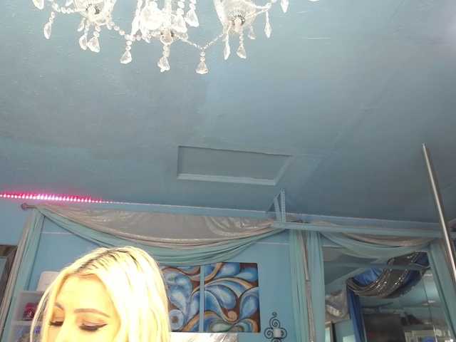 adrianna_fox