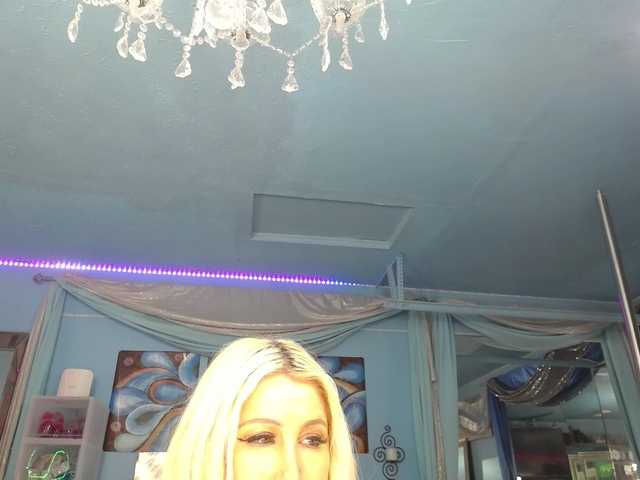 adrianna_fox