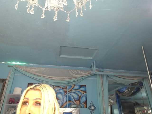 adrianna_fox live cam preview
