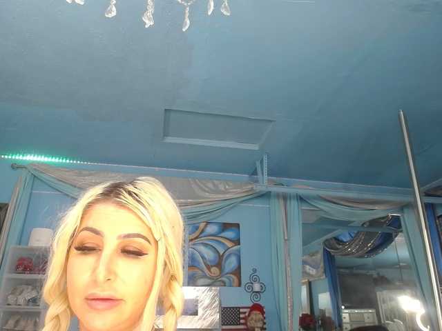adrianna_fox
