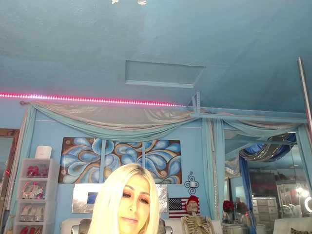 adrianna_fox