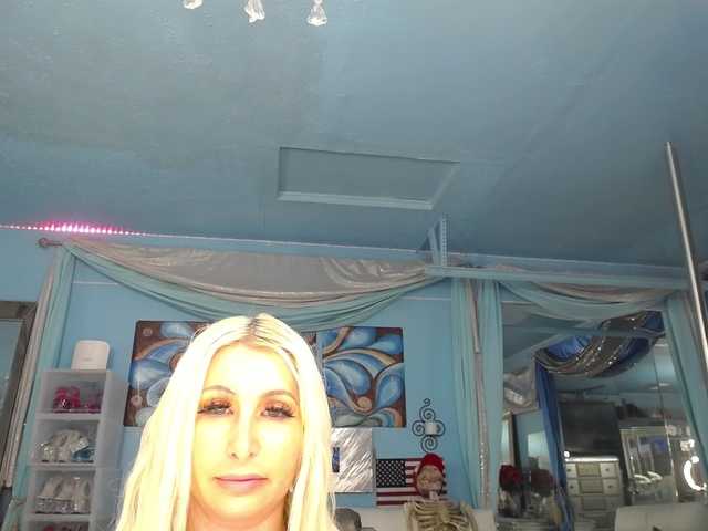 adrianna_fox
