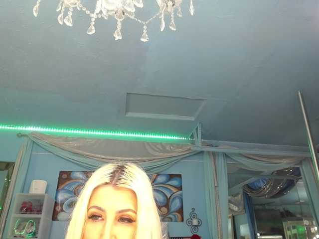 adrianna_fox