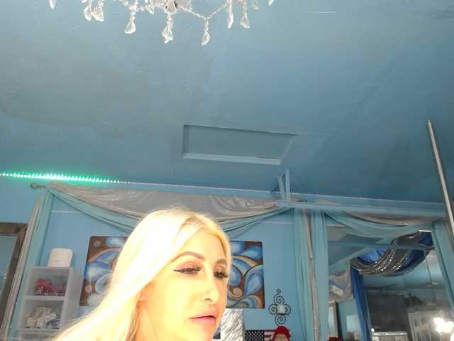 adrianna_fox online