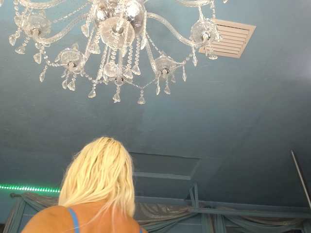 adrianna_fox