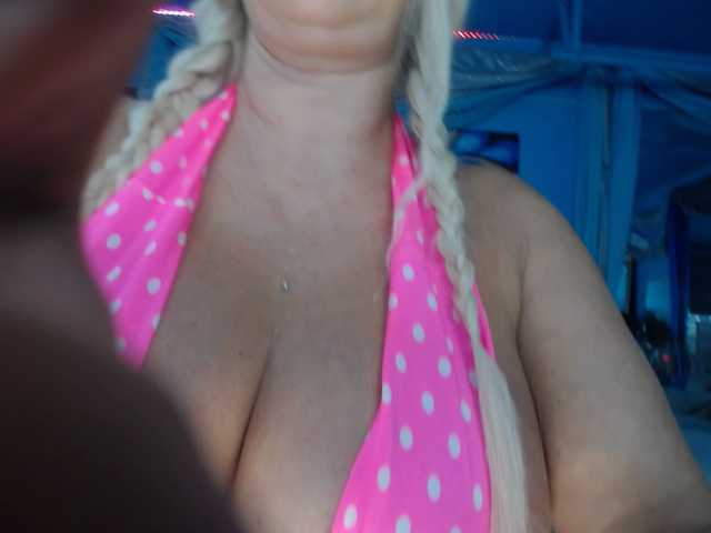 adrianna_fox