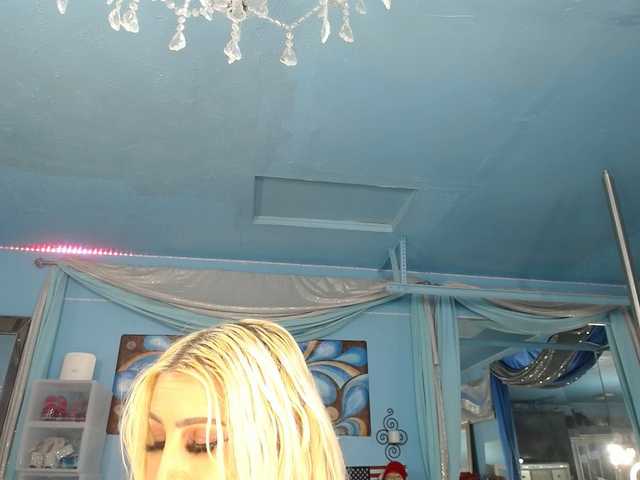 adrianna_fox