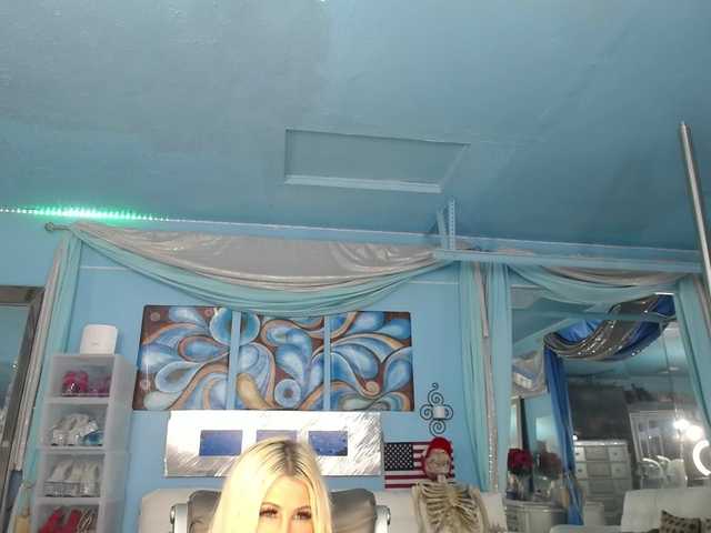 adrianna_fox