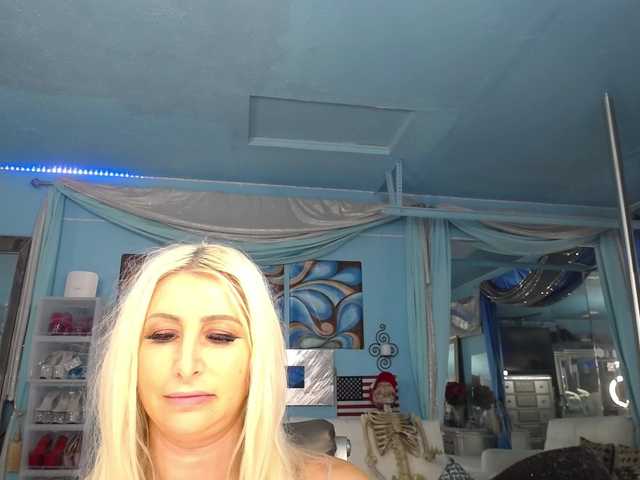 adrianna_fox