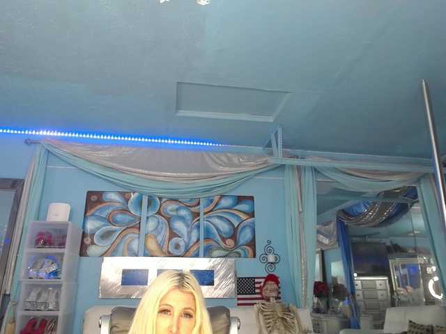 adrianna_fox