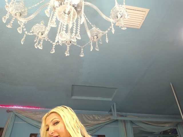 adrianna_fox