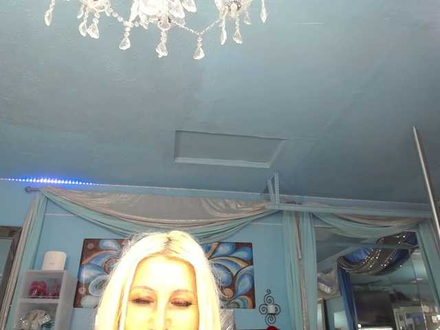 adrianna_fox