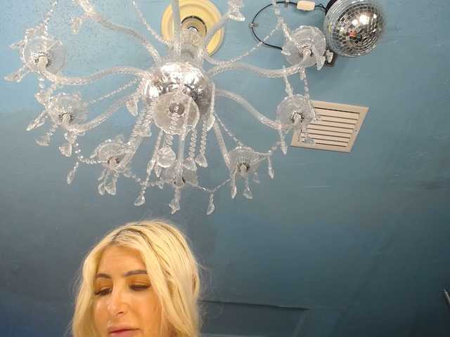 adrianna_fox