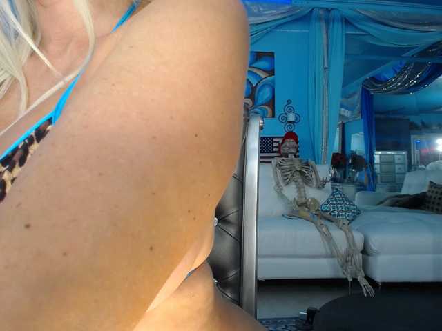 adrianna_fox live sex