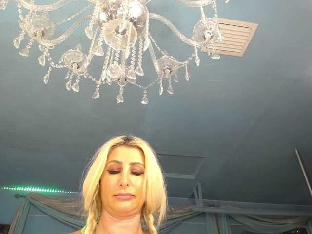 adrianna_fox