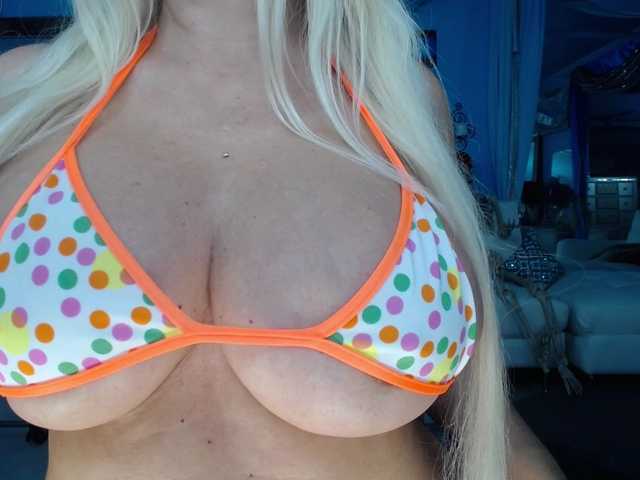 adrianna_fox