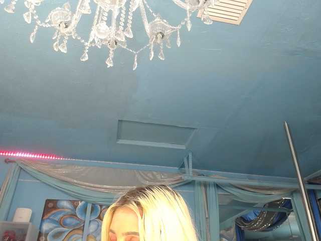 adrianna_fox