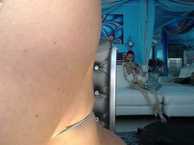 adrianna_fox