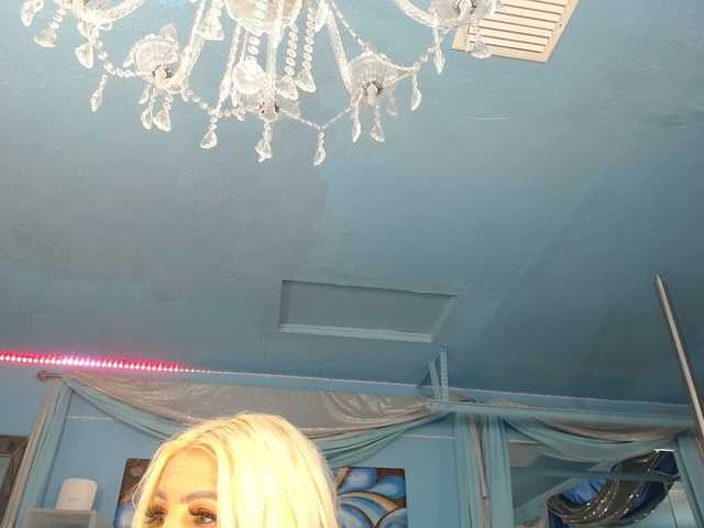 adrianna_fox