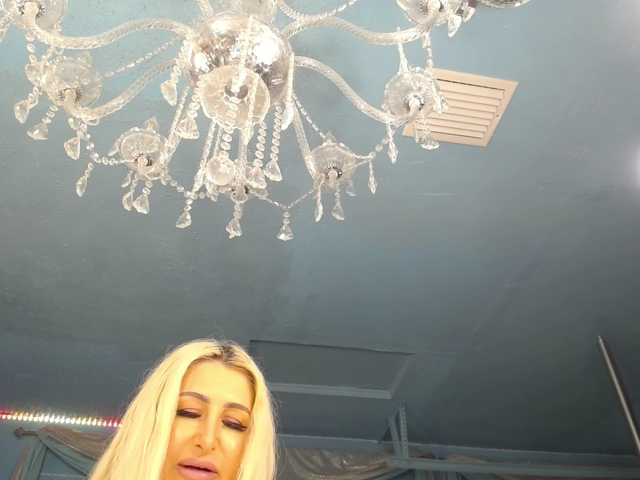 adrianna_fox