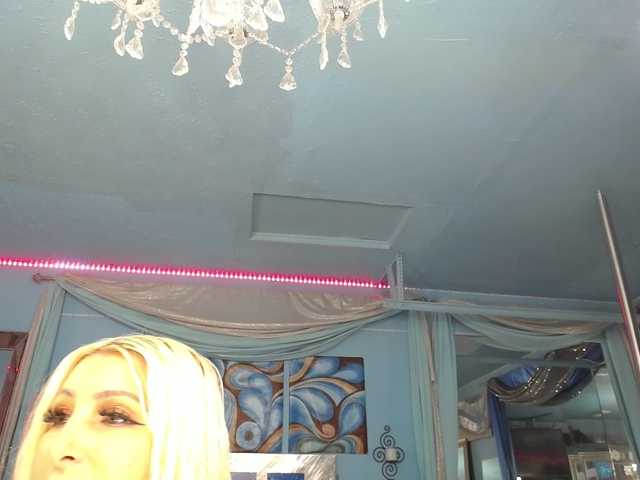 adrianna_fox
