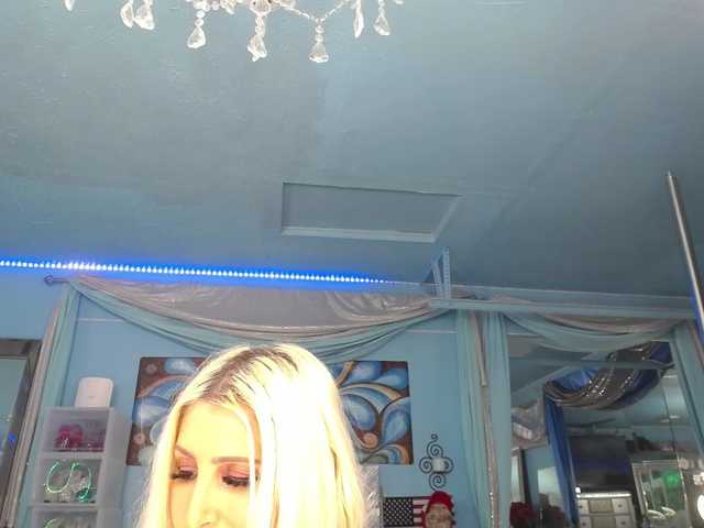 adrianna_fox