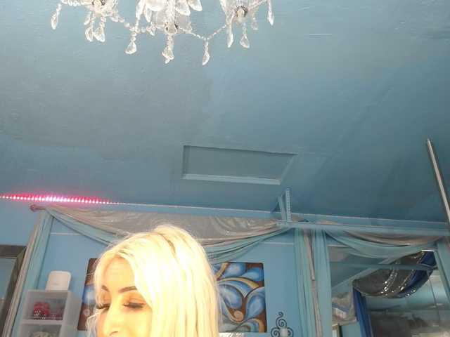adrianna_fox