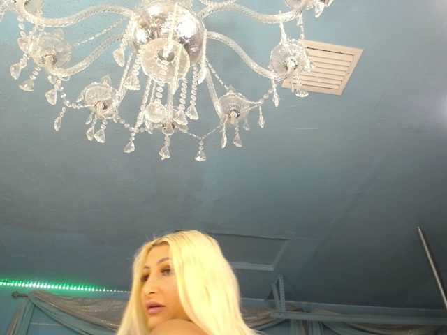 adrianna_fox