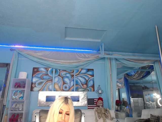 adrianna_fox