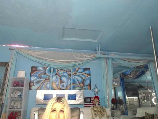 adrianna_fox