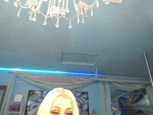 adrianna_fox