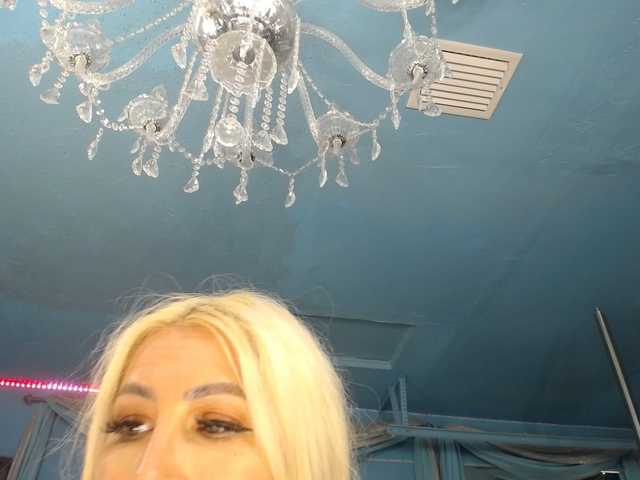 adrianna_fox live sex show