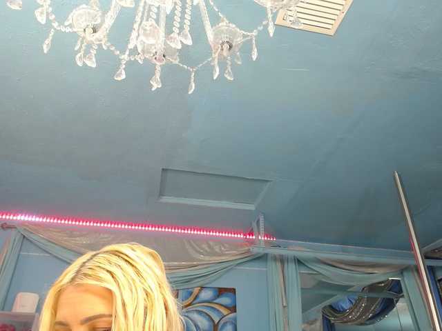 adrianna_fox