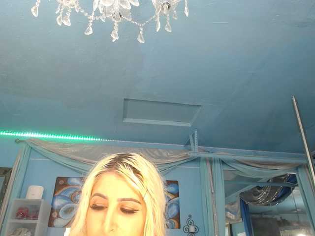 adrianna_fox live cam