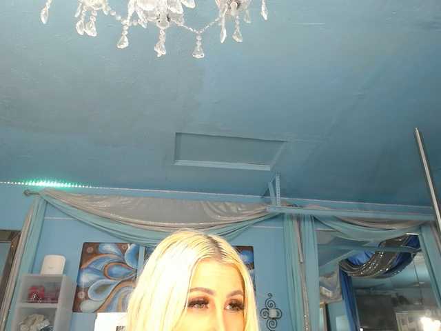 adrianna_fox