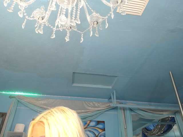 adrianna_fox