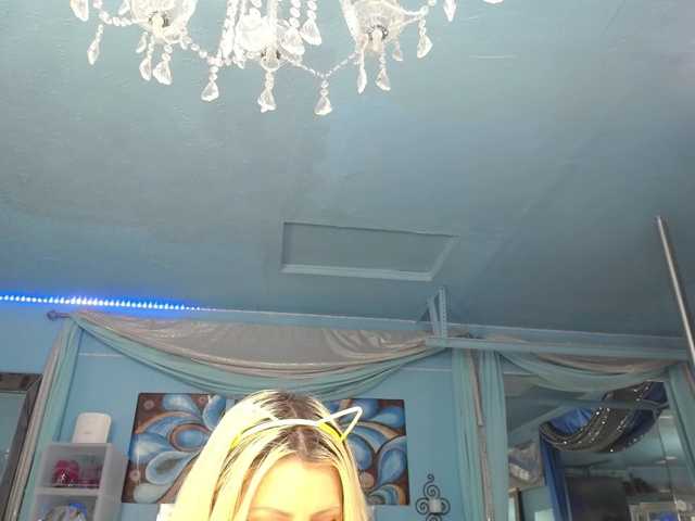 adrianna_fox