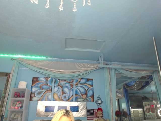 adrianna_fox live cam preview