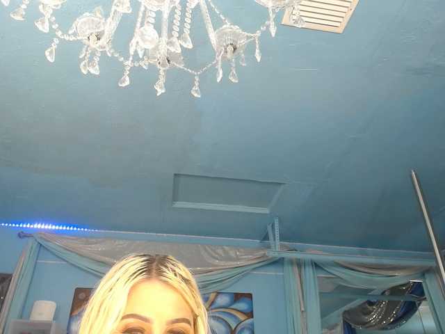 adrianna_fox
