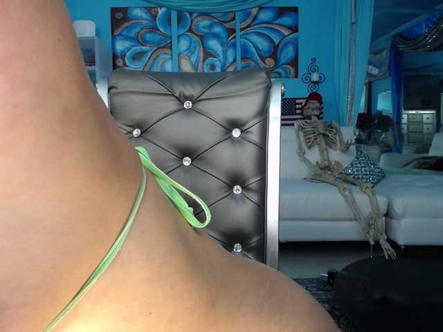 adrianna_fox