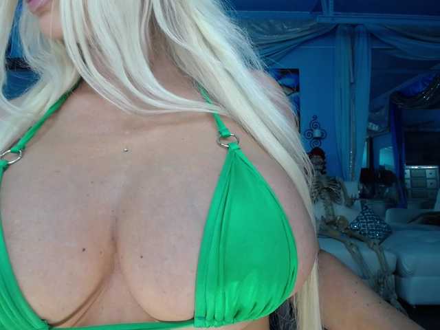 adrianna_fox